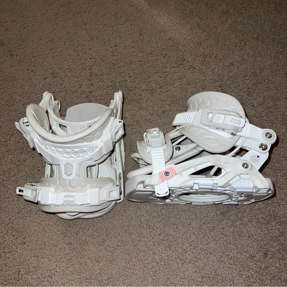 Flow Snowboard Bindings (OMNI) - Picture 3 of 16